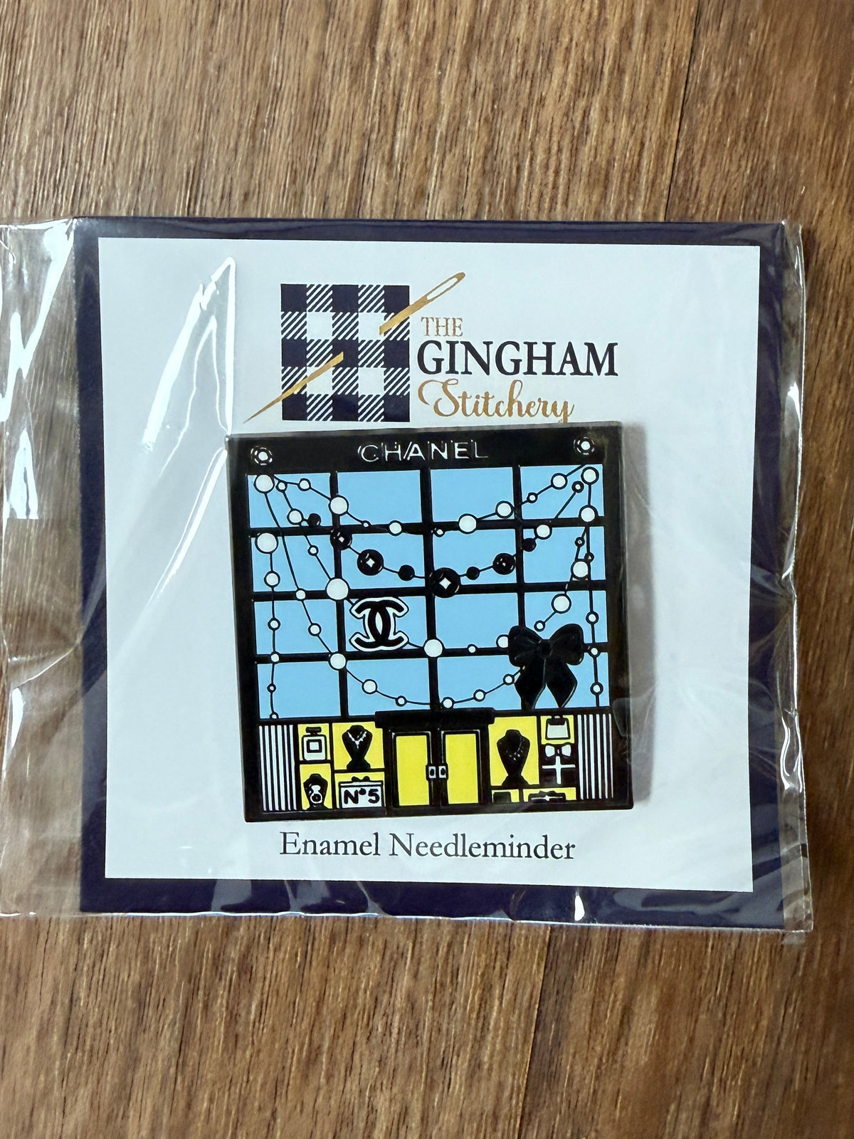 CC Storefront Needle Minder
